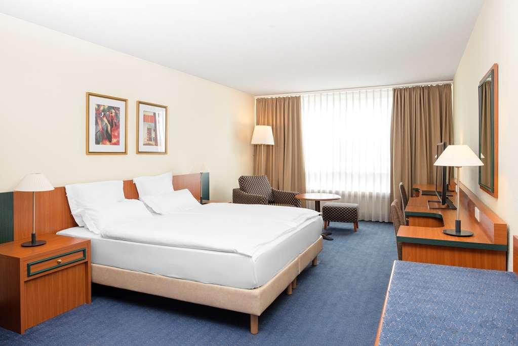 Nh Fribourg Hotel Room photo