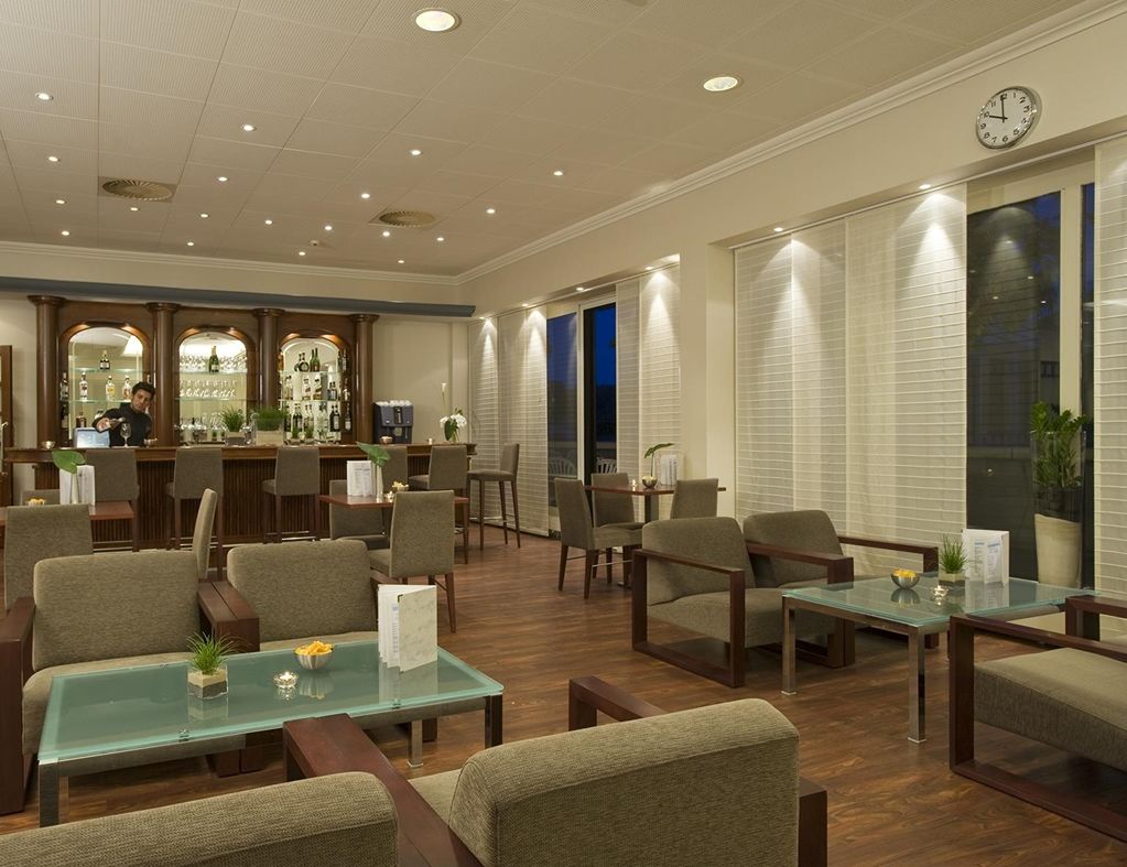 Nh Fribourg Hotel Exterior photo